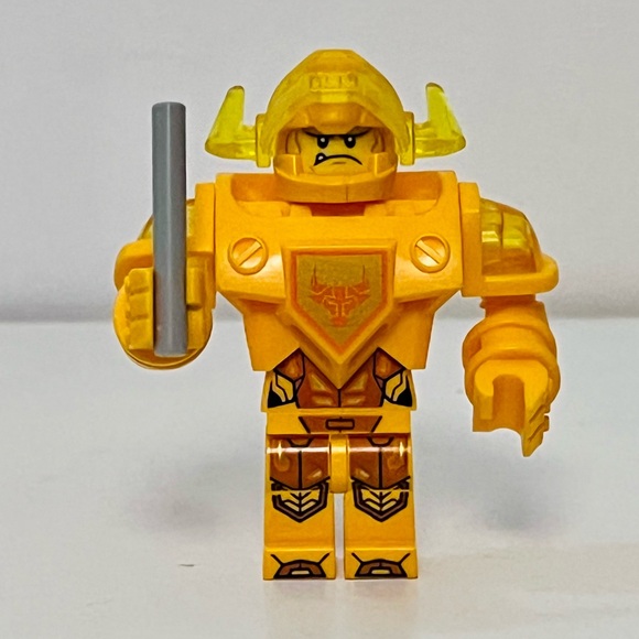 LEGO Nexo Knights Minifigure Lot - Picture 4 of 5